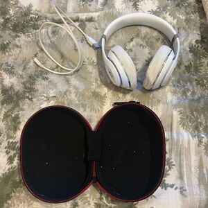 White Beats Headphones with Case